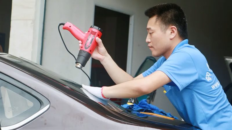减震器材质大揭秘：如何选择最适合你的车型**